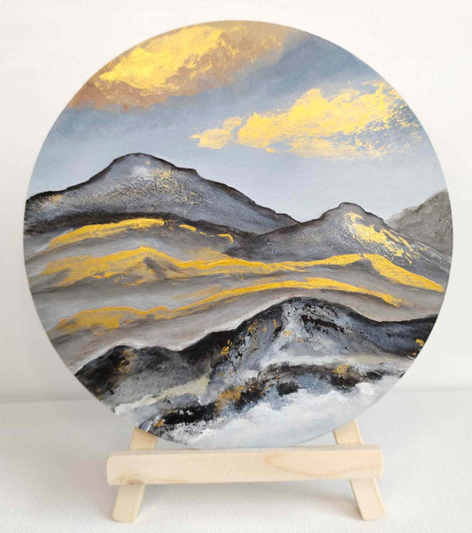 Round shaped  Golden Peaks in MDF Board with wooden easel